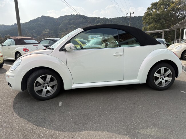 ニュービートルカブリオレ　ピンクパール全塗装