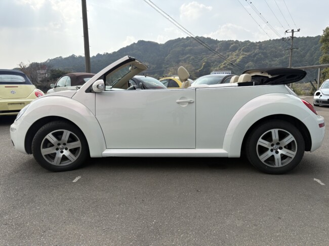 ニュービートルカブリオレ　ピンクパール全塗装